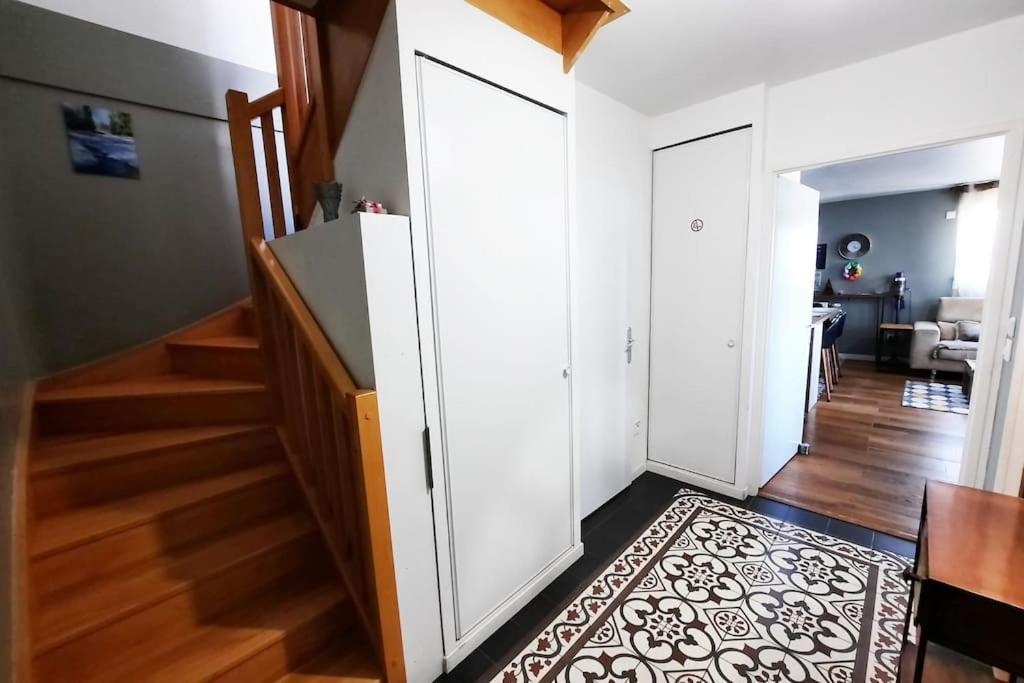 Magnifique Appartement Avec Terrasse Et Parking, 8 Personnes Nanterre Extérieur photo