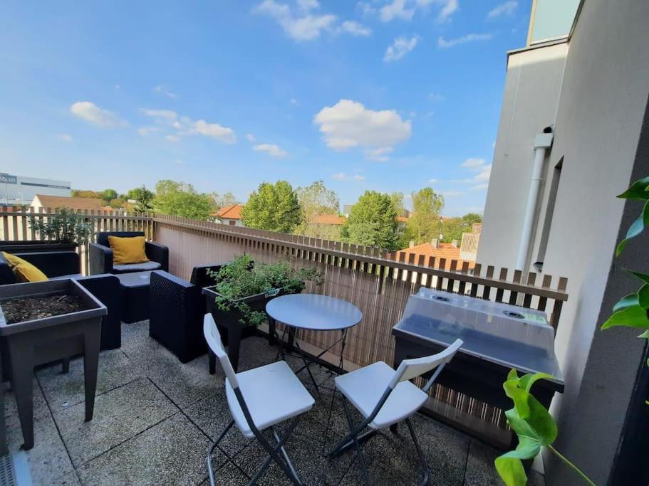 Magnifique Appartement Avec Terrasse Et Parking, 8 Personnes Nanterre Extérieur photo
